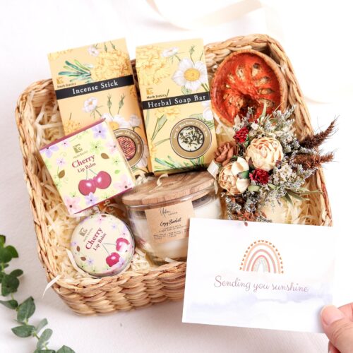 Scented Goodness Candle Hamper: Gift/Send Home and Living Gifts Online  JVS1200759 |IGP.com