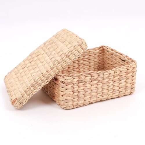 Wicker Basket with top lid. Hand-woven straw basket