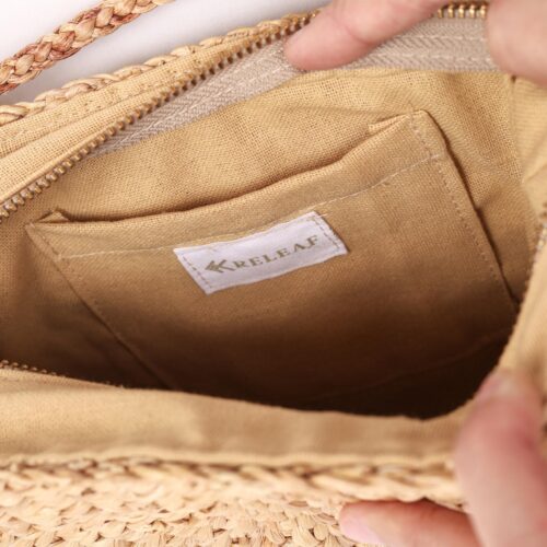 Bag wit top zip and cotton inner bag